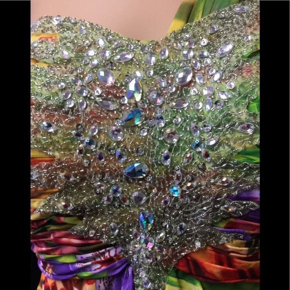 Cache Tropical Print One Shoulder Gown. B5 - Picture 4 of 9